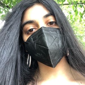 Meet your Posher, Karuna